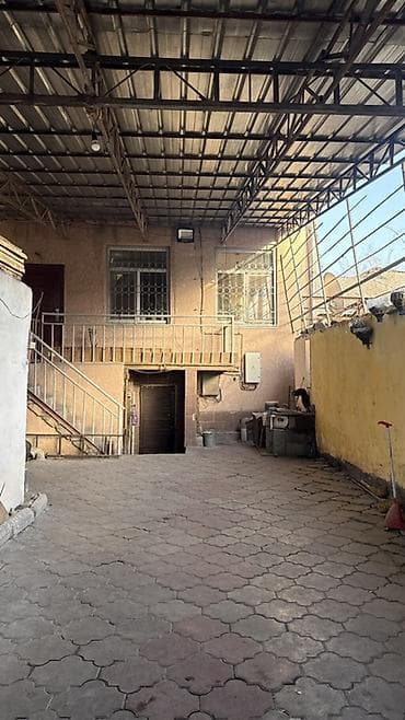 Куплю дом: Продаётся двухэтажный частный дом с закрытым двором и навесом — 2