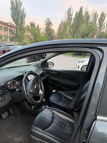 surron light bee: Chevrolet Spark: 2017 г., Автомат, Хэтчбэк — 5