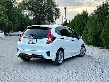 крло фит: Honda Fit: 2016 г., 1.5 л, Вариатор, Бензин, Хэтчбэк — 8