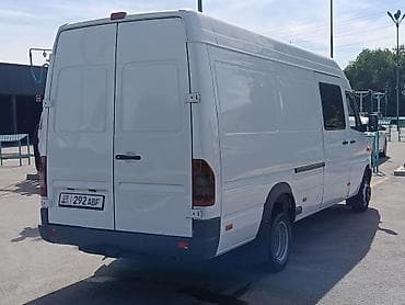 четырехколесный скутер с кабиной: Mercedes-Benz Спринтер: 2004 г., 2.7 л, Механика, Дизель, Фургон — 4
