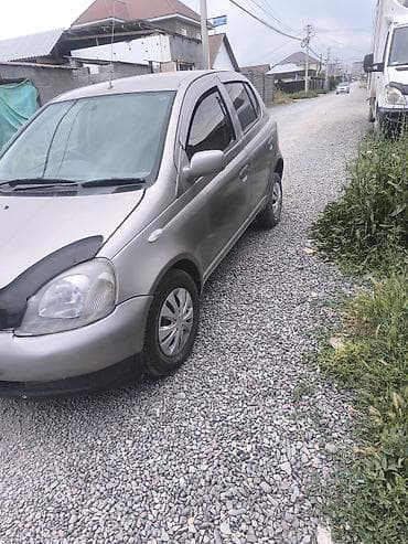 Toyota Vitz: 2001 г., 1 л, Автомат, Бензин, Хэтчбэк — 3