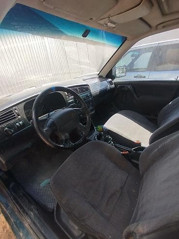 двери на венто: Volkswagen Vento: 1994 г., Механика, Бензин, Седан — 2