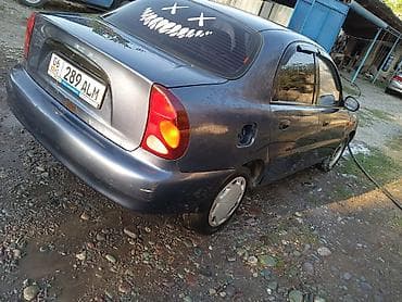 Daewoo Lanos: 2008 г., 1.5 л, Механика, Бензин, Седан