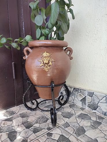 слива фрукты: Декоративные улично-комнатные кашпо на кованых подставках - Материал — 1