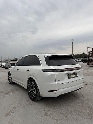 Транспорт: Lixiang L7: 2024 г., 1.5 л, Автомат, Электромобиль, Внедорожник — 3