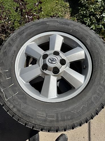зимные: Колеса в сборе 225 / 70 / R 16, Зима, Б/у, Комплект, Литые, отверстий - 5 — 1