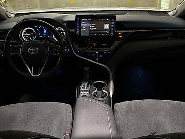 Toyota Camry: 2022 г., 2.5 л, Вариатор, Гибрид, Седан — 8