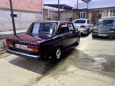 Линолеум: ВАЗ (ЛАДА) 2107: 2006 г., Механика, Бензин, Седан — 1