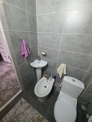 Комнаты: 72 м², С мебелью — 8