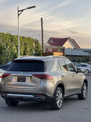 Продажа авто: Mercedes-Benz GLE-Class: 2019 г., 2 л, Автомат, Бензин, Кроссовер — 4