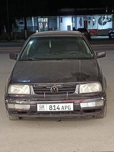 гур венто: Volkswagen Vento: 1993 г., 2 л, Механика, Бензин, Седан — 1