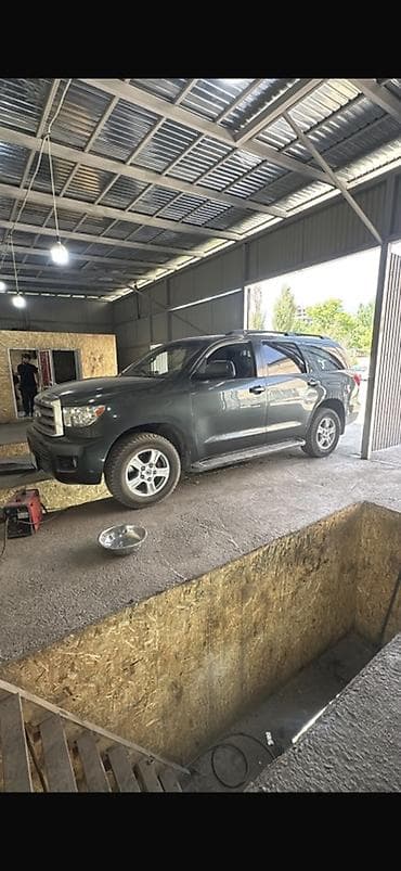 Toyota Sequoia: 2008 г., 5.7 л, Автомат, Бензин, Жол тандабас