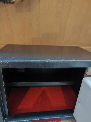 детская копилка сейф: Портативный мини сейф, Б/у, Комбинированные, Самовывоз — 3