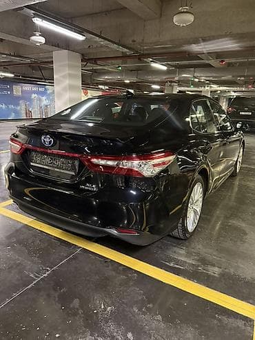 crv 2: Toyota Camry: 2020 г., 2.5 л, Гибрид, Седан — 2