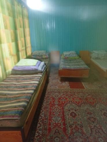 one room: Гостиница на Иссык-Куле, Чолпон-Ата, 1 место — 6