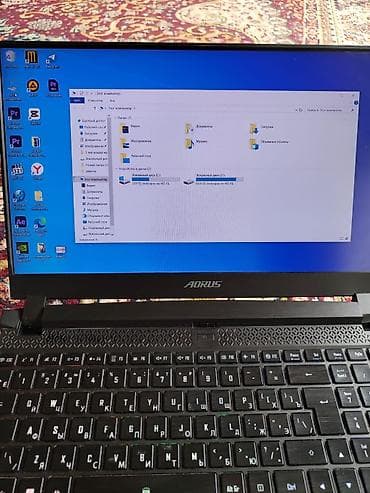 Техника и электроника: Игровой ноутбук AORUS 5 (модель на шильдике: AORUS 5, производство — 3