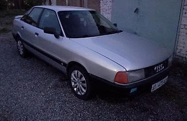 Audi 80: 1989 г., 1.8 л, Механика, Бензин, Седан