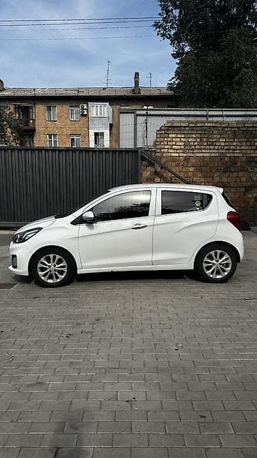 Продажа авто: Chevrolet Spark: 2020 г., Автомат, Бензин, Хэтчбэк — 2