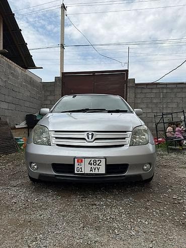 Toyota: Toyota Ist: 2003 г., 1.5 л, Автомат, Бензин, Хэтчбэк — 1