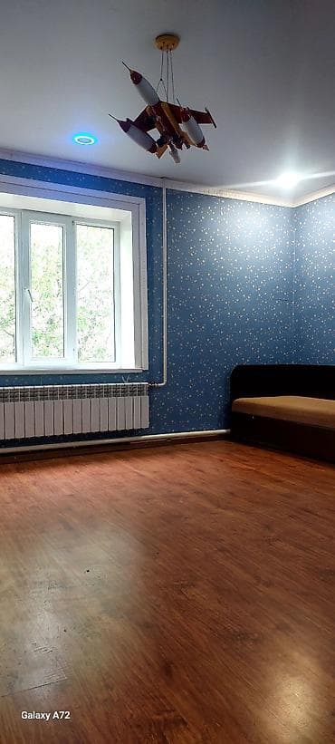 сдаю зал: Здаеться на длительный срок все уловия есть сан узел внутри дома и на — 8