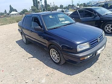 Продажа авто: Volkswagen Vento: 1993 г., 1.8 л, Механика, Бензин, Седан — 2