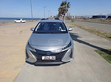 prius: Toyota Prius: 2020 г., Гибрид, Лифтбек — 1