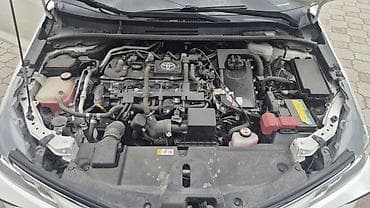 Toyota Corolla: 2021 г., 1.8 л, Вариатор, Гибрид, Седан — 10