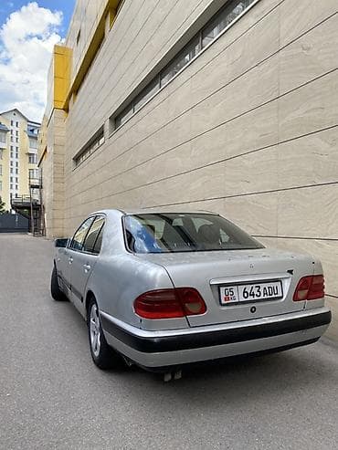 Продажа авто: Mercedes-Benz E-Class: 1998 г., 2.6 л, Автомат, Газ, Седан — 3