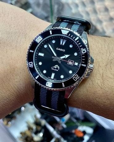 Наручные часы: Модель : MDV-106 Безель вращается, боковой винт установки времени на — 2