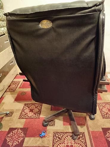 aol kg: Офисное кресло, Б/у, С колесиками, цвет - Черный, Самовывоз, Бесплатная доставка, Платная доставка — 2