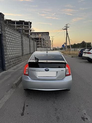 Toyota Prius: 2015 г., 1.8 л, Вариатор, Гибрид — 5