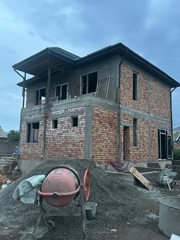 дом 7 комнат: Үй, 136 кв. м, 7 бөлмө, Менчик ээси, ПСО (өз алдынча бүтүрүү) — 2