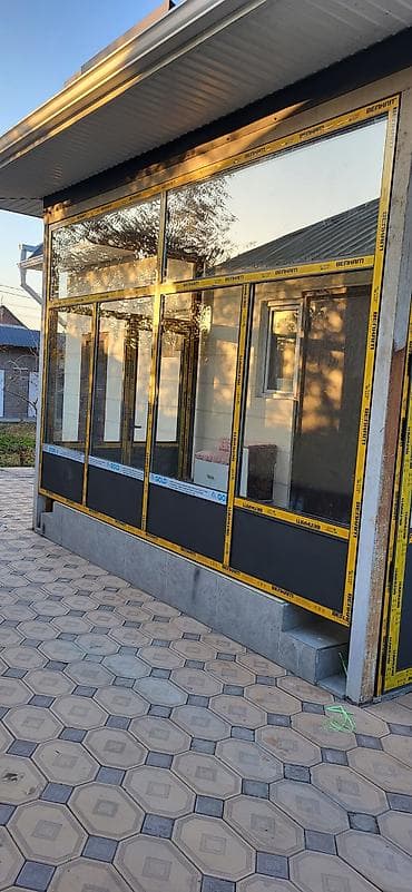 Услуги по строительству и ремонту: Окна пластовые и Алюминиевые витражи, двери и окна под заказ - — 2