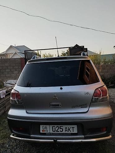 авто рассрочка без банк: Mitsubishi Outlander: 2003 г., 2 л, Механика, Газ, Внедорожник — 2