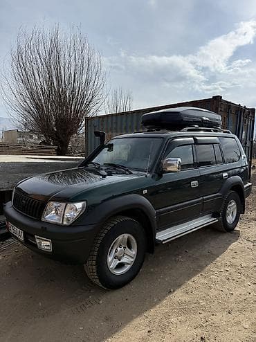 Бампер жана комплектөөчүлөр: Бампер Toyota, Колдонулган, Оригинал — 2
