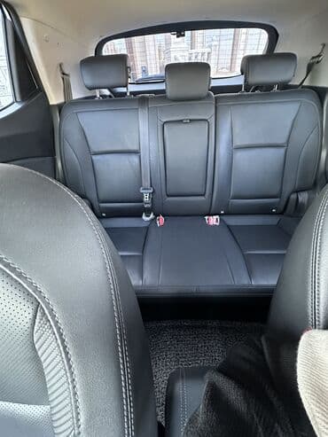 срочно продаю в связи с переездом: Ssangyong : 2020 г., 1.5 л, Бензин — 7