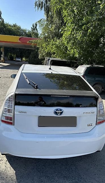 Продажа авто: Toyota Prius: 2010 г., 1.8 л, Автомат, Гибрид, Хэтчбэк — 2