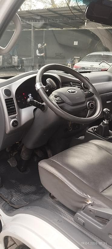 кочкор авто: Жеңил жүк ташуучу унаа, Kia, Стандарт, Колдонулган — 8