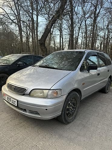 subaru forester 2017: Honda Odyssey: 1995 г., Автомат, Газ, Универсал — 4