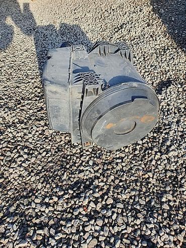 Корпус воздушный фильтр atego и козырёк