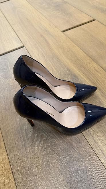 brunello cucinelli обувь: Подборка женской обуви: 1) Черные кожаные ботильоны-лодочки Giovanni — 6