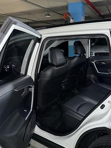 дубликат ключа от машины: Toyota RAV4: 2019 г., 2.5 л, Автомат, Бензин, Кроссовер — 6
