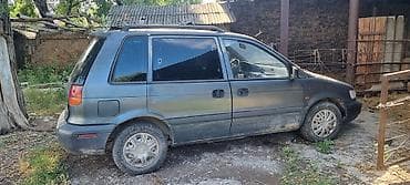 Mitsubishi Space Wagon: 1993 г., 1.8 л, Механика, Бензин, Минивэн