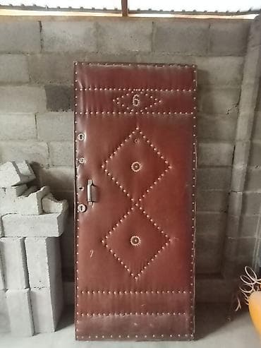 уй эшиктери: Үйлөр жана батирлер үчүн эшик, Жыгач, Бир эшиктуу, Россия, Этно, түсү - Күрөң — 1