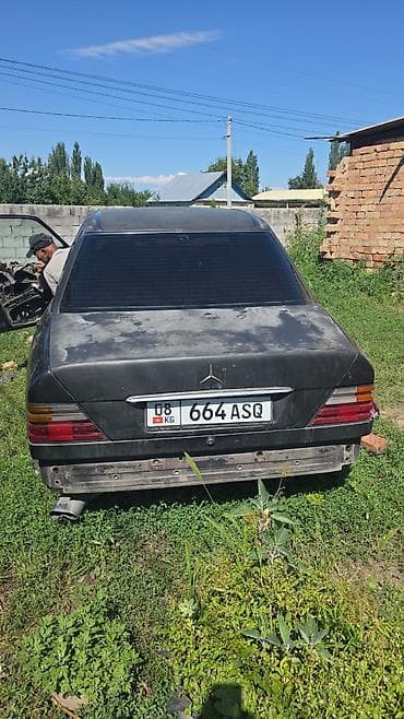 mers c: Mercedes-Benz W124: 1990 г., Седан — 5