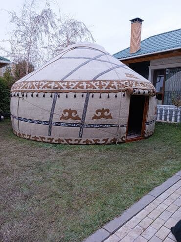 профессиональные музыкальные инструменты: Аренда юрты, Каркас Деревянный, 85 баш, Стулья — 24