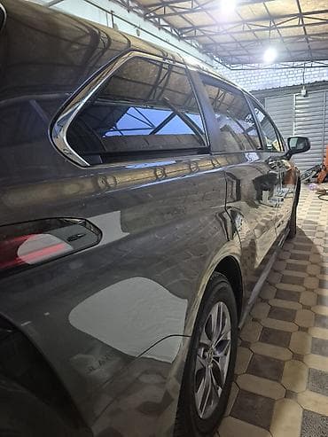 prius plus: Toyota Sienna: 2021 г., Гибрид, Минивэн — 7