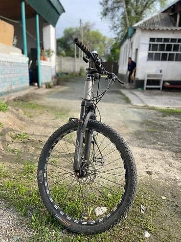 tourney: Подростковый велосипед, Диаметр колес 26 дюймов, Б/у — 2