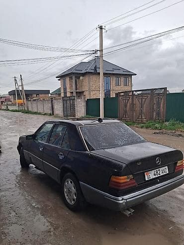 крыло 124: Mercedes-Benz W124: 1990 г., 2 л, Механика, Дизель, Седан — 3