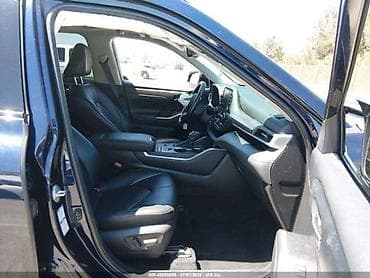 low ll: Toyota Highlander: 2022 г., 2.5 л, Автомат, Гибрид — 7